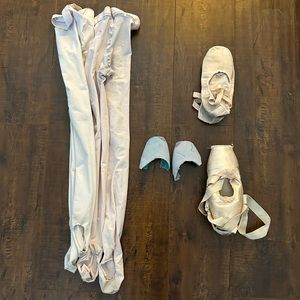 Bundle of ballet items